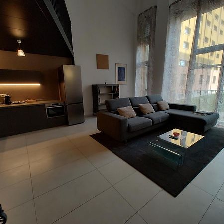 Milan Space Loft - Apartment Close To M5 Subway - Free Parking - Sky & Netflix Tv 外观 照片
