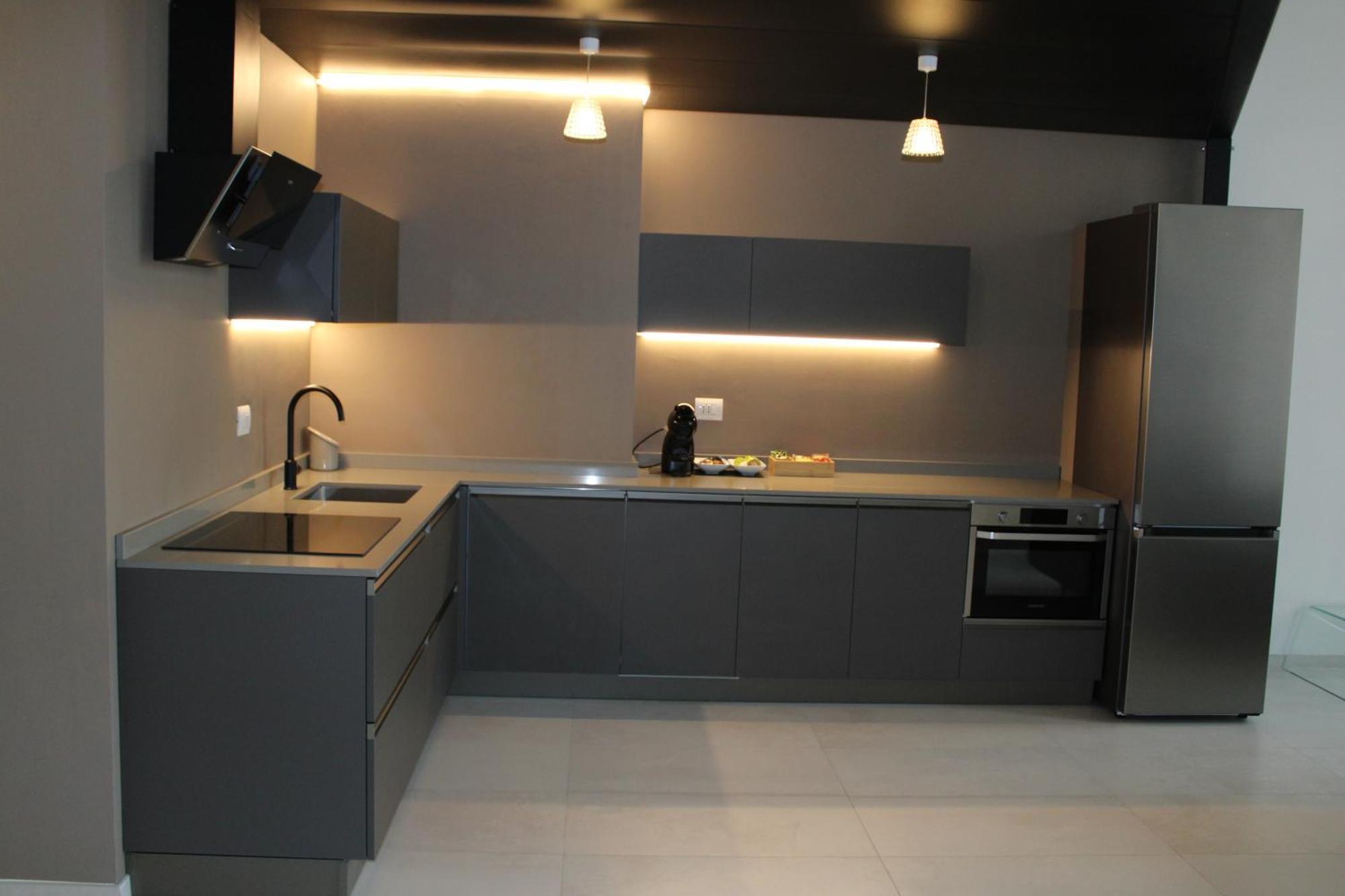 Milan Space Loft - Apartment Close To M5 Subway - Free Parking - Sky & Netflix Tv 外观 照片