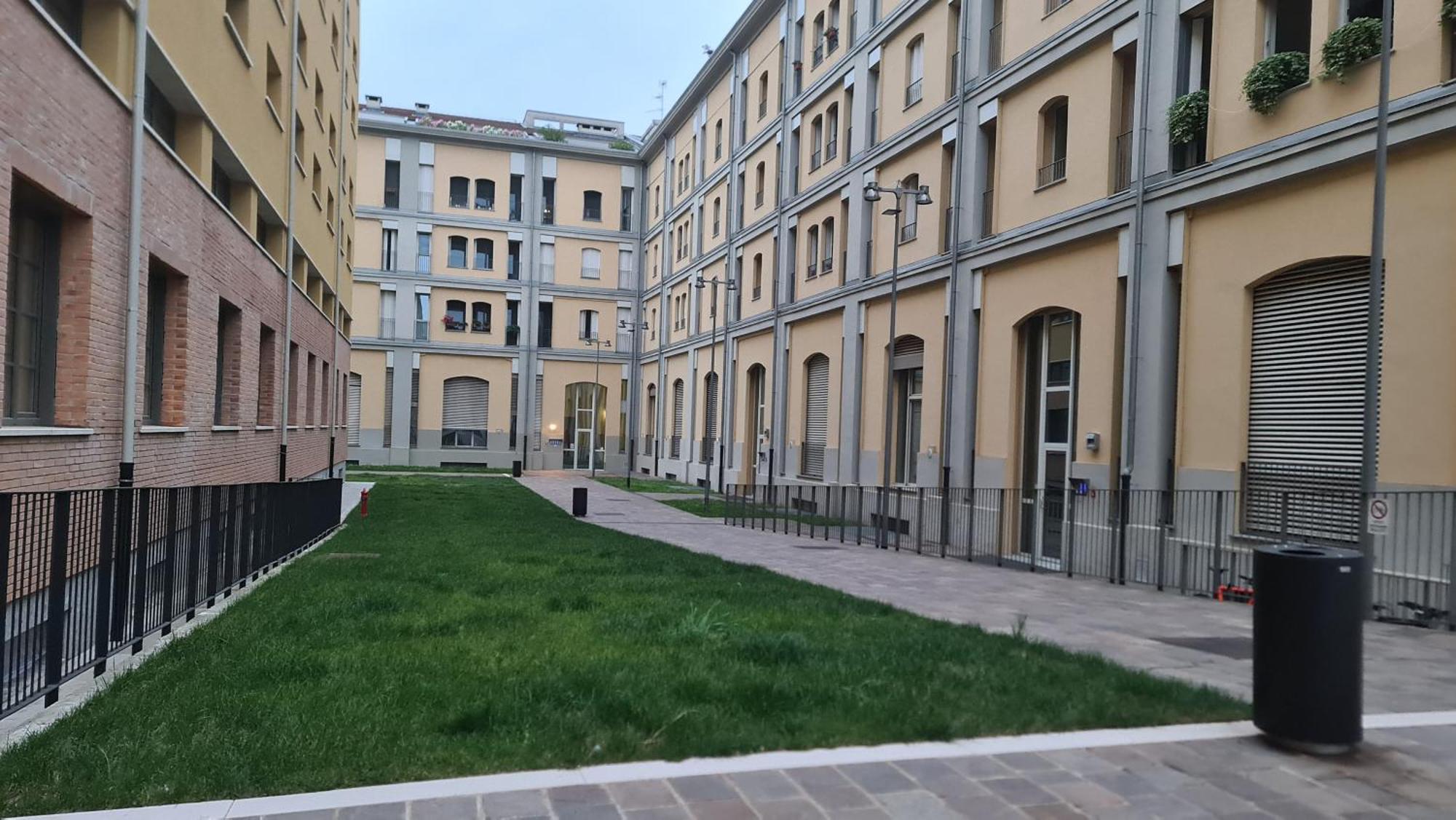 Milan Space Loft - Apartment Close To M5 Subway - Free Parking - Sky & Netflix Tv 外观 照片